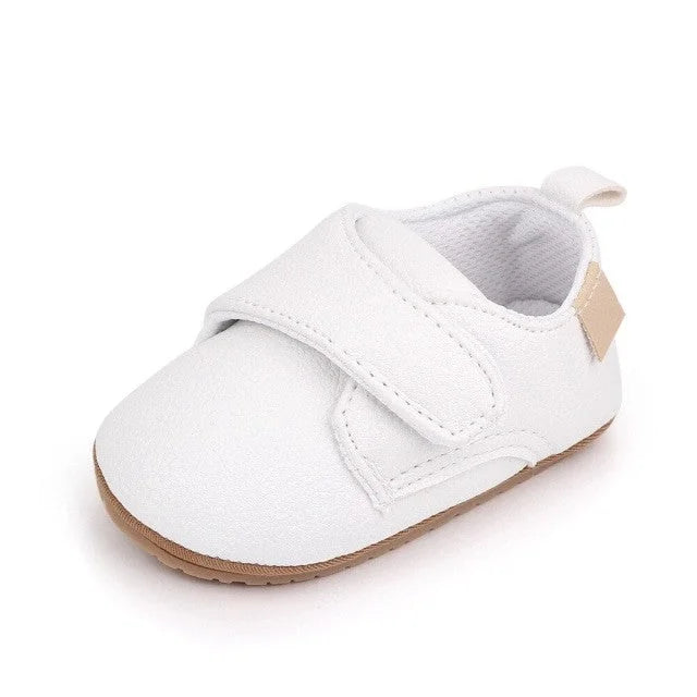 Chaussures bébés en cuir blanc à scratch