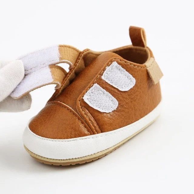 Chaussures en cuir premier pas bébé