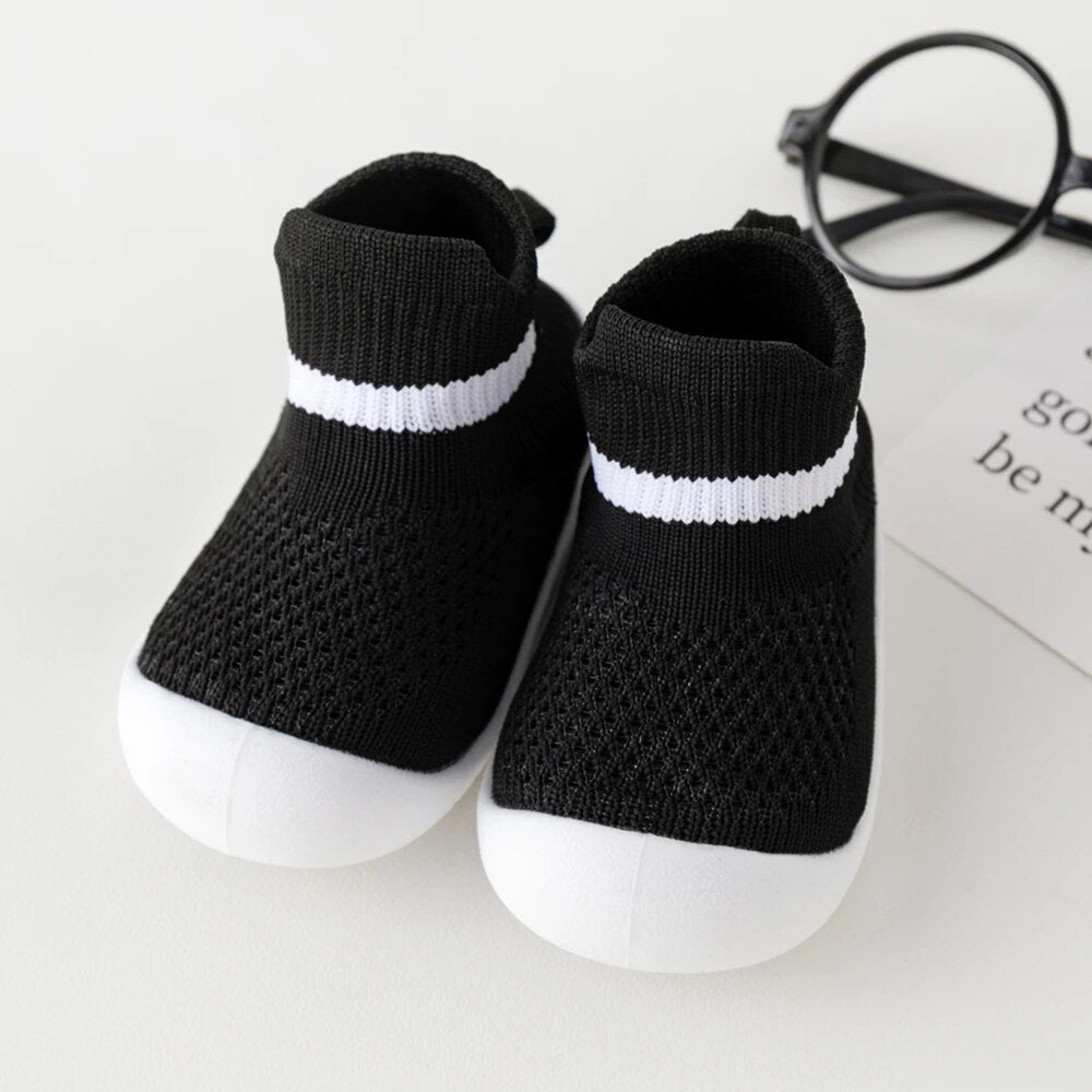 Premières chaussures bébé coloris noir