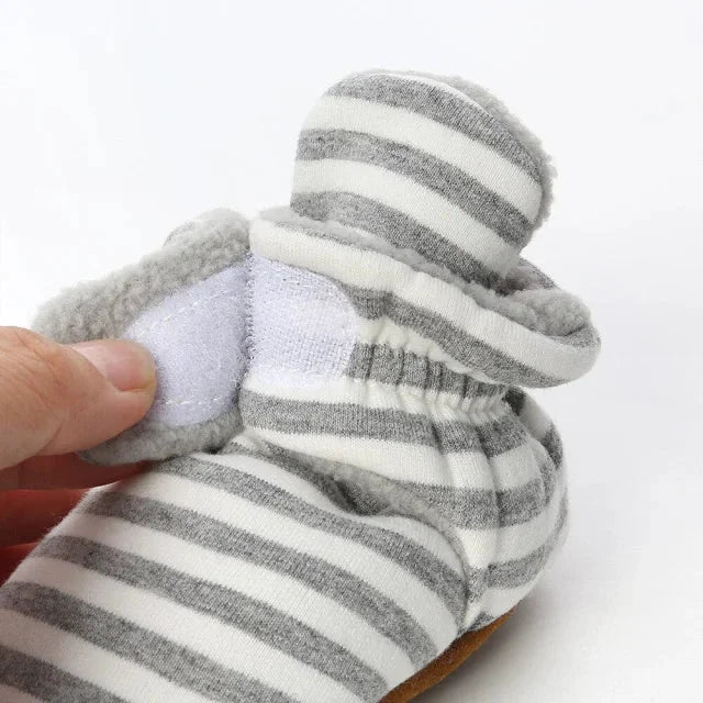 chausson bébé en coton fermeture à scratch